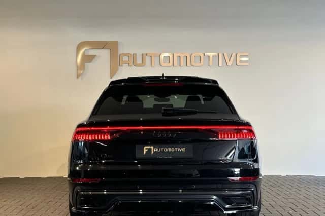 Audi Q8 (2023) thumbnail 11