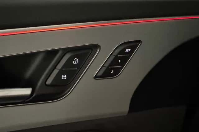 Audi Q8 (2023) thumbnail 24