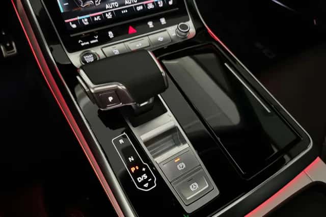 Audi Q8 (2023) thumbnail 30