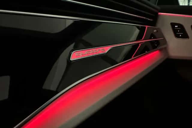Audi Q8 (2023) thumbnail 31