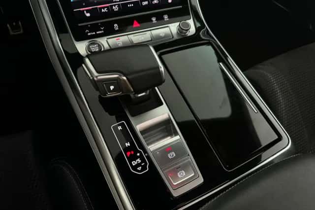 Audi Q8 (2021) thumbnail 19