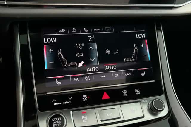 Audi Q8 (2021) thumbnail 27
