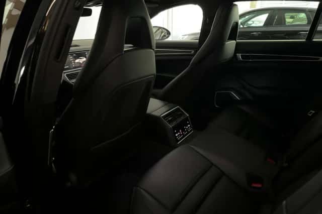 Porsche Panamera (2024) thumbnail 25