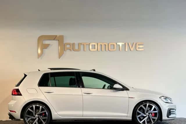 Volkswagen Golf (2018) thumbnail 12