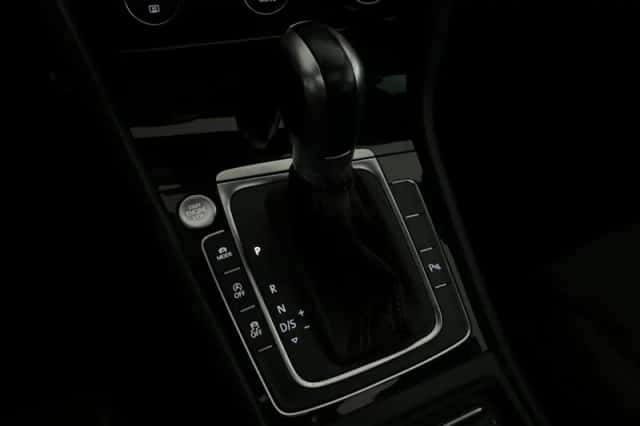 Volkswagen Golf (2018) thumbnail 16