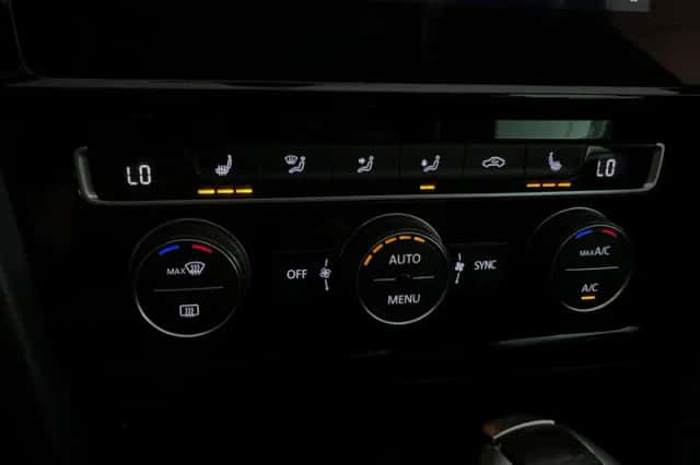Volkswagen Golf (2018) thumbnail 19