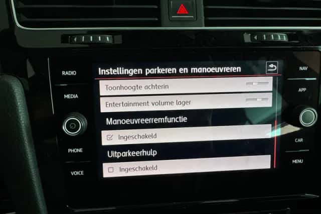 Volkswagen Golf (2018) thumbnail 26