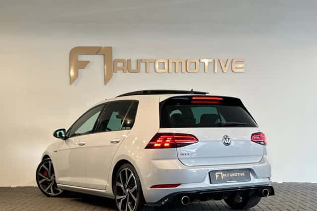 Volkswagen Golf (2018) thumbnail 8