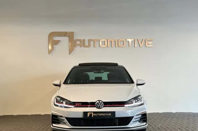 Volkswagen Golf (2018) thumbnail 9
