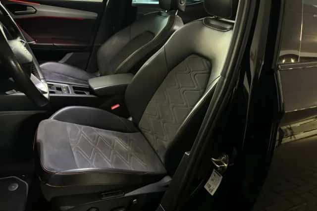 SEAT Leon (2021) thumbnail 5