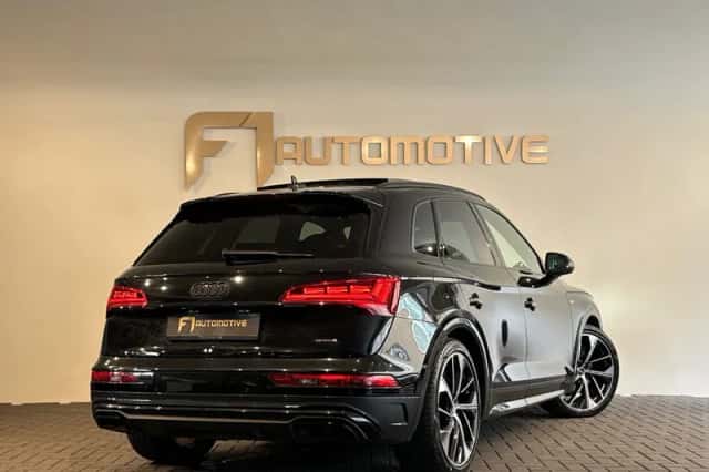 Audi Q5 (2021) thumbnail 3