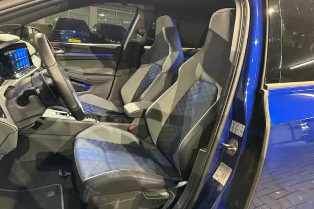 Volkswagen Golf (2022) thumbnail 6