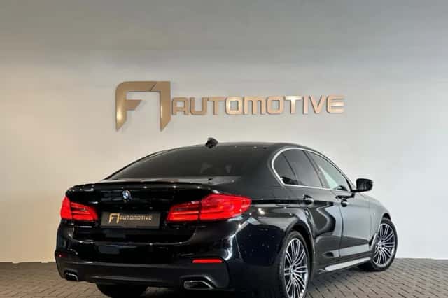 BMW 5-Serie (2017) thumbnail 3