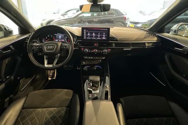 Audi A4 (2020) thumbnail 4