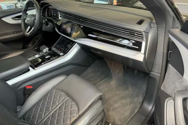 Audi Q8 (2025) thumbnail 5