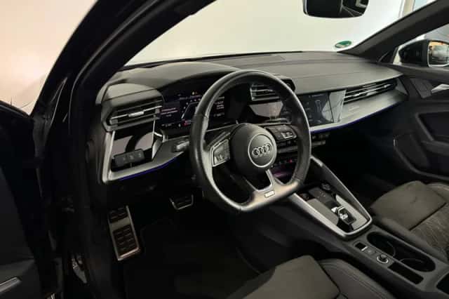 Audi S3 (2023) thumbnail 5