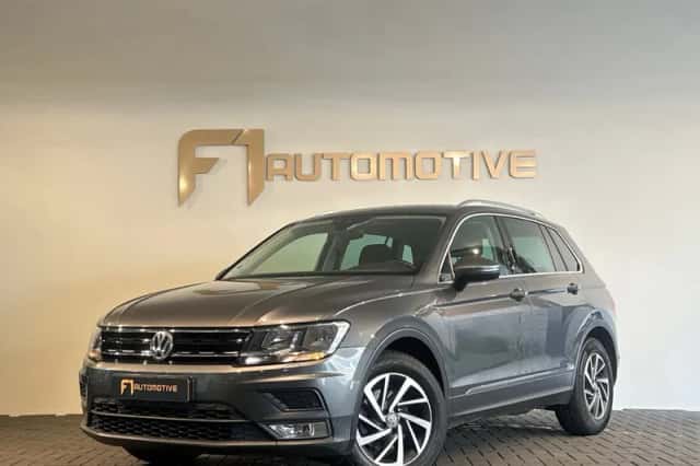 Volkswagen Tiguan (2017) thumbnail 1