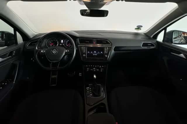 Volkswagen Tiguan (2017) thumbnail 4