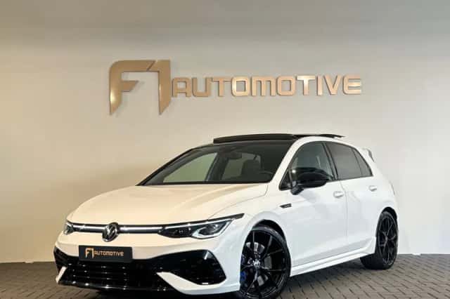 Volkswagen Golf (2021) thumbnail 1
