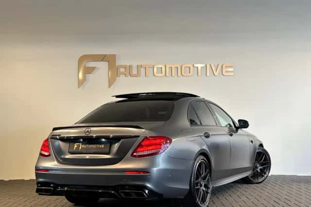 Mercedes-Benz E-Klasse (2017) thumbnail 3