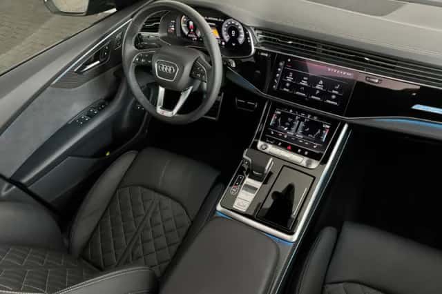Audi Q8 (2025) thumbnail 5