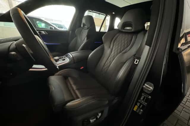 BMW X5 (2023) thumbnail 5