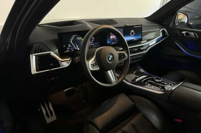 BMW X5 (2023) thumbnail 6