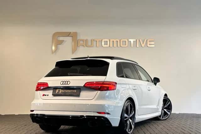 Audi RS3 (2019) thumbnail 3