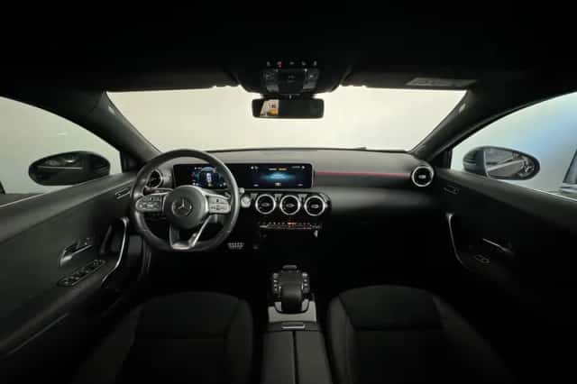 Mercedes-Benz A-Klasse (2020) thumbnail 4