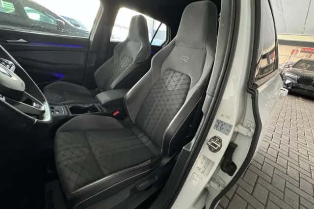 Volkswagen Golf (2021) thumbnail 5