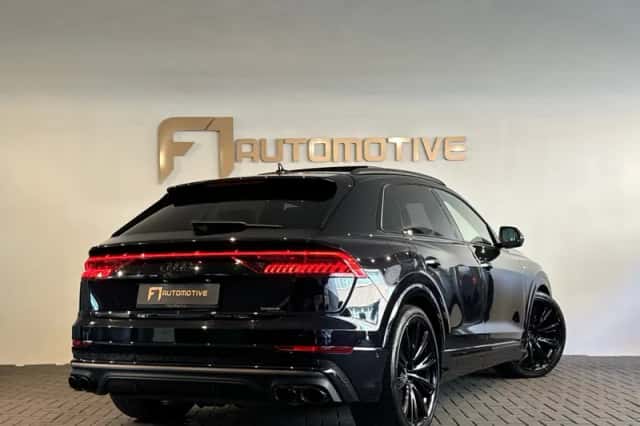 Audi Q8 (2021) thumbnail 3