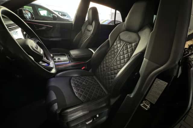 Audi Q8 (2021) thumbnail 6