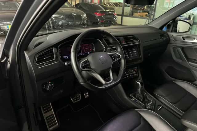Volkswagen Tiguan (2021) thumbnail 5