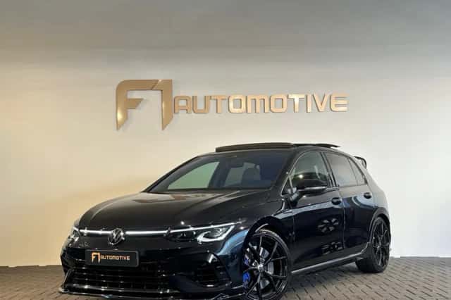 Volkswagen Golf (2022) thumbnail 1