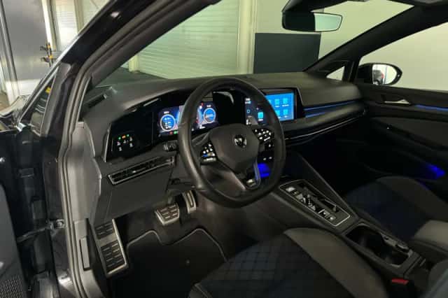 Volkswagen Golf (2022) thumbnail 5