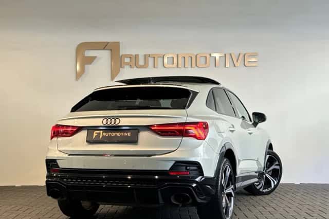 Audi Q3 (2019) thumbnail 3