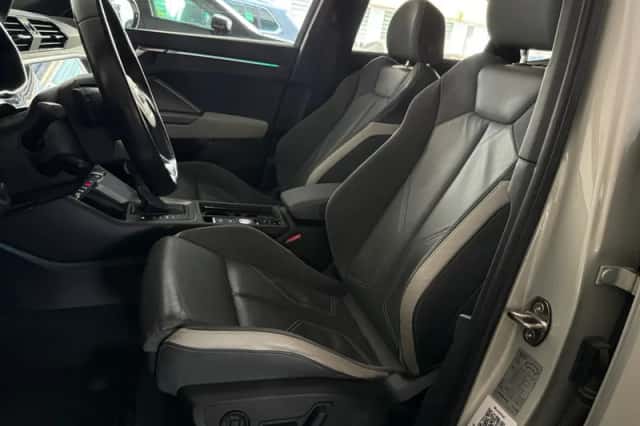 Audi Q3 (2019) thumbnail 5