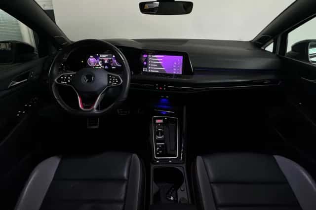 Volkswagen Golf (2023) thumbnail 4