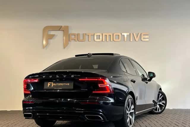 Volvo S60 (2020) thumbnail 3