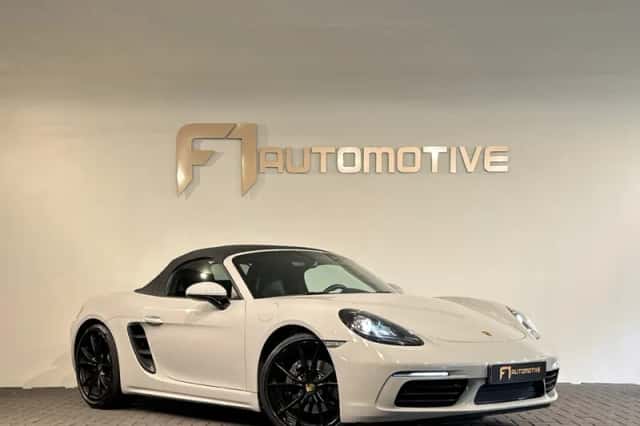 Porsche 718 (2021) thumbnail 6