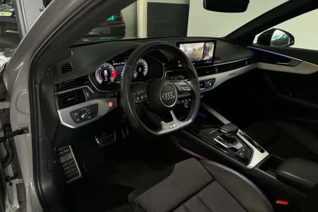Audi A4 (2019) thumbnail 4