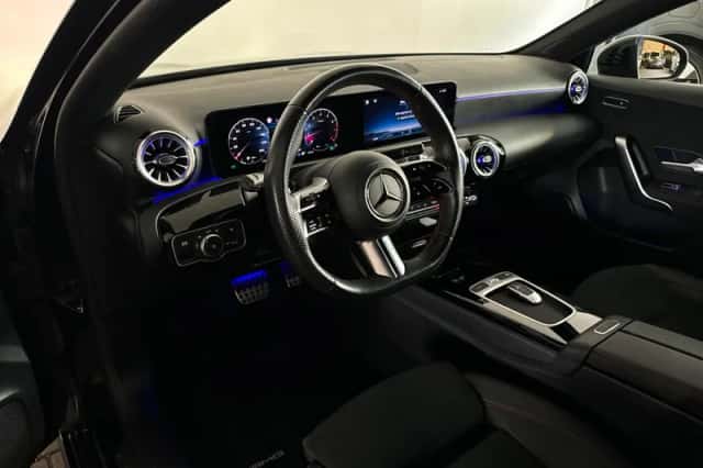 Mercedes-Benz A-Klasse (2023) thumbnail 2