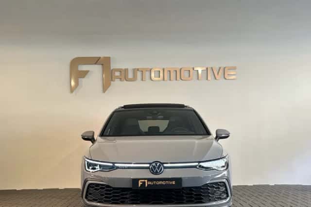 Volkswagen Golf (2022) thumbnail 3