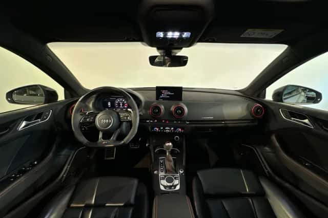 Audi RS3 (2019) thumbnail 4