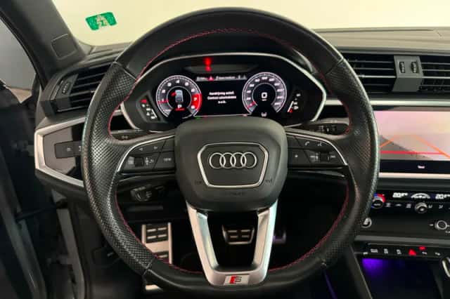 Audi Q3 (2021) thumbnail 6