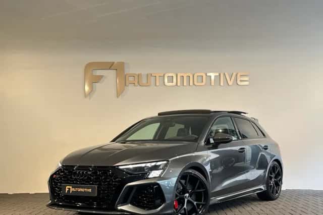 Audi RS3 (2022) thumbnail 1