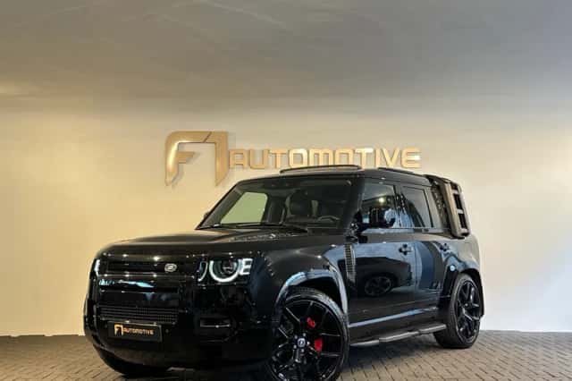 Land Rover Defender (2022) thumbnail 1