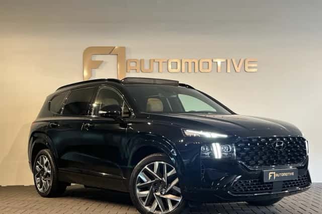 Hyundai Santa Fe (2023) thumbnail 3