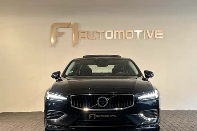 Volvo S60 (2021) thumbnail 3