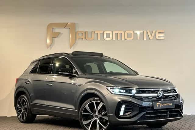 Volkswagen T-Roc (2024) thumbnail 3